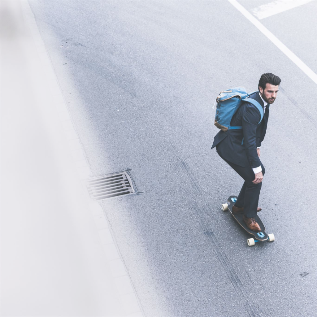 Desplazandote en skateboard